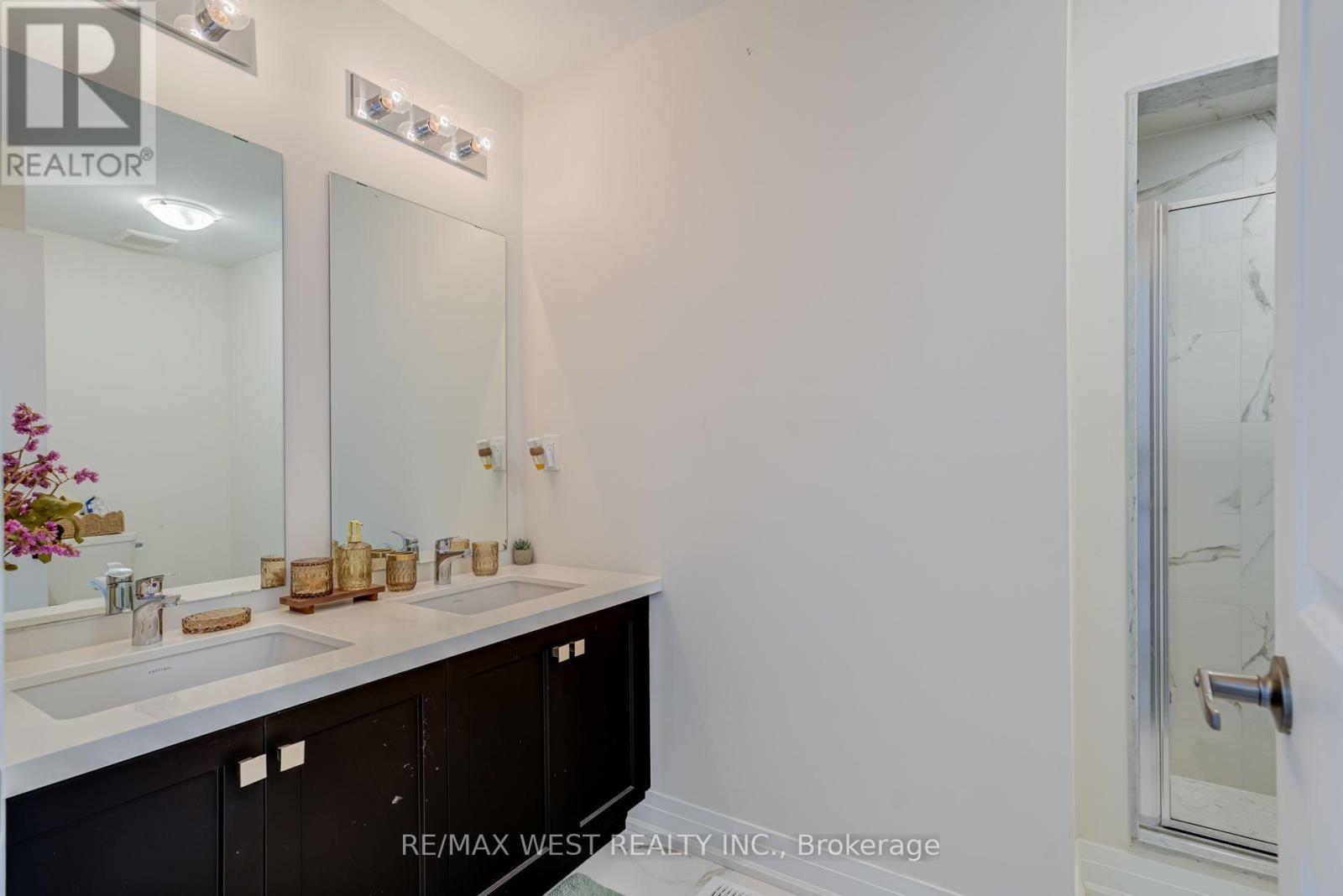 2688 SAPPHIRE DRIVE - 33