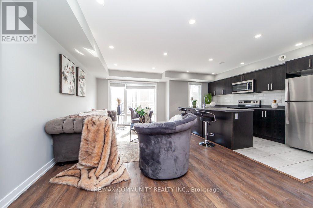 #2322 20 WESTMEATH LANE - 10