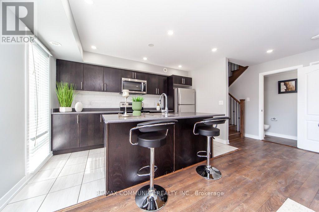 #2322 20 WESTMEATH LANE - 19