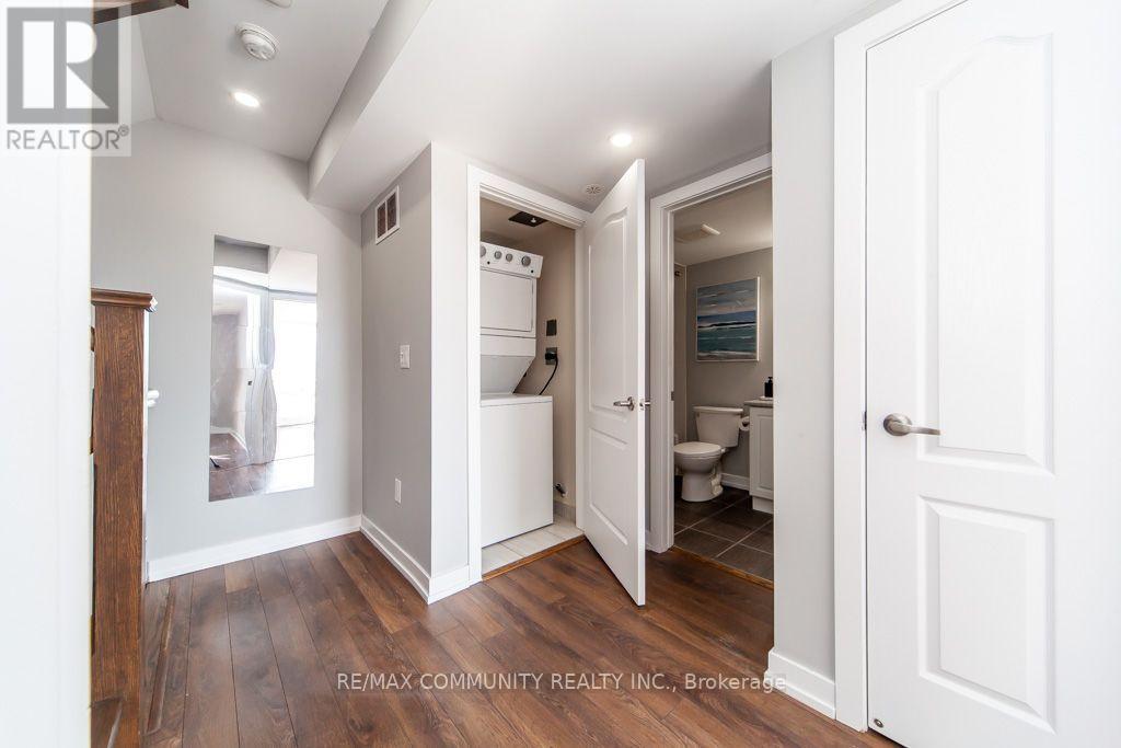 #2322 20 WESTMEATH LANE - 26