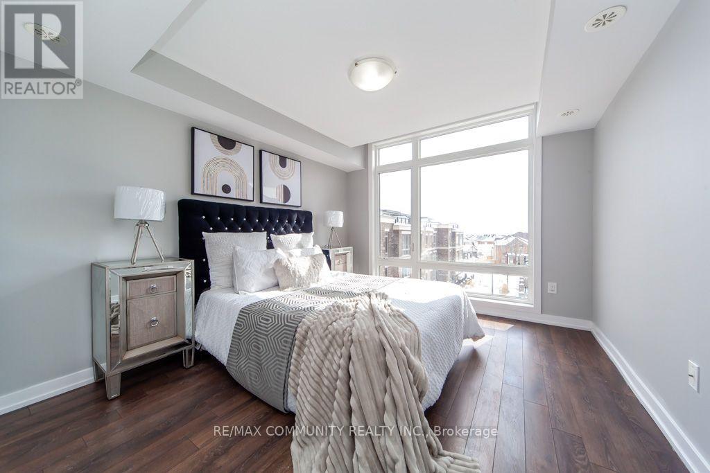 #2322 20 WESTMEATH LANE - 29