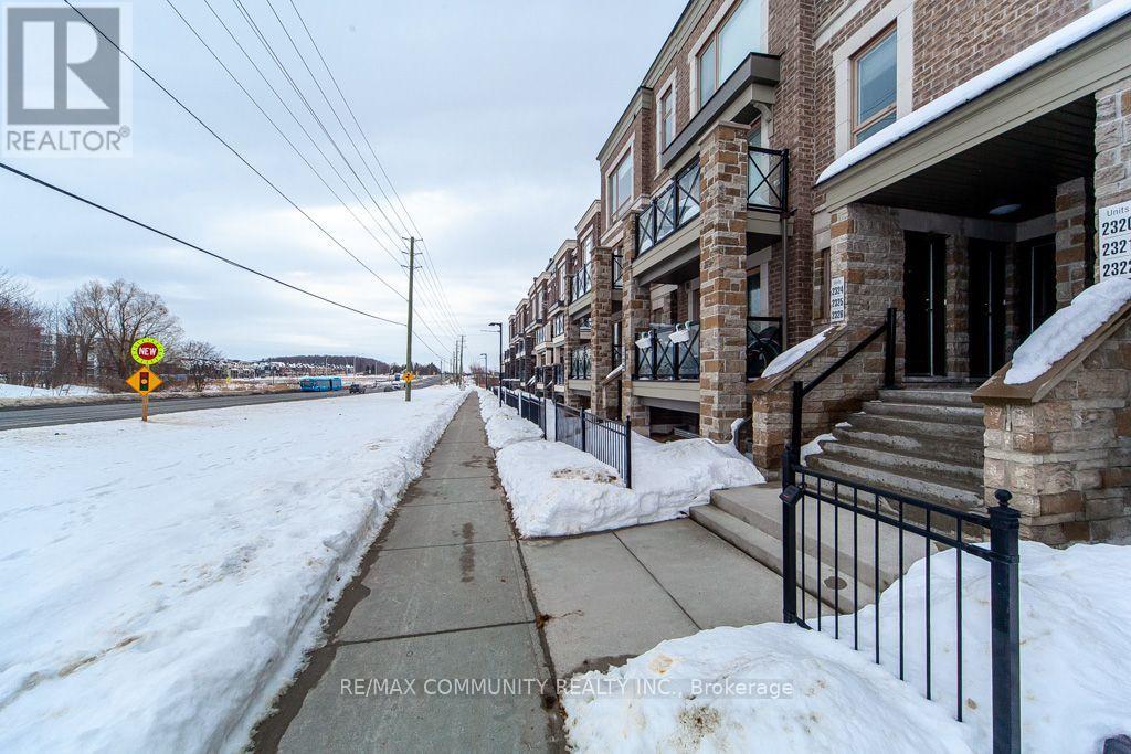 #2322 20 WESTMEATH LANE - 5