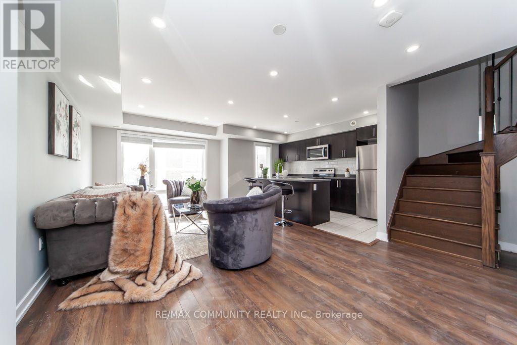 #2322 20 WESTMEATH LANE - 9