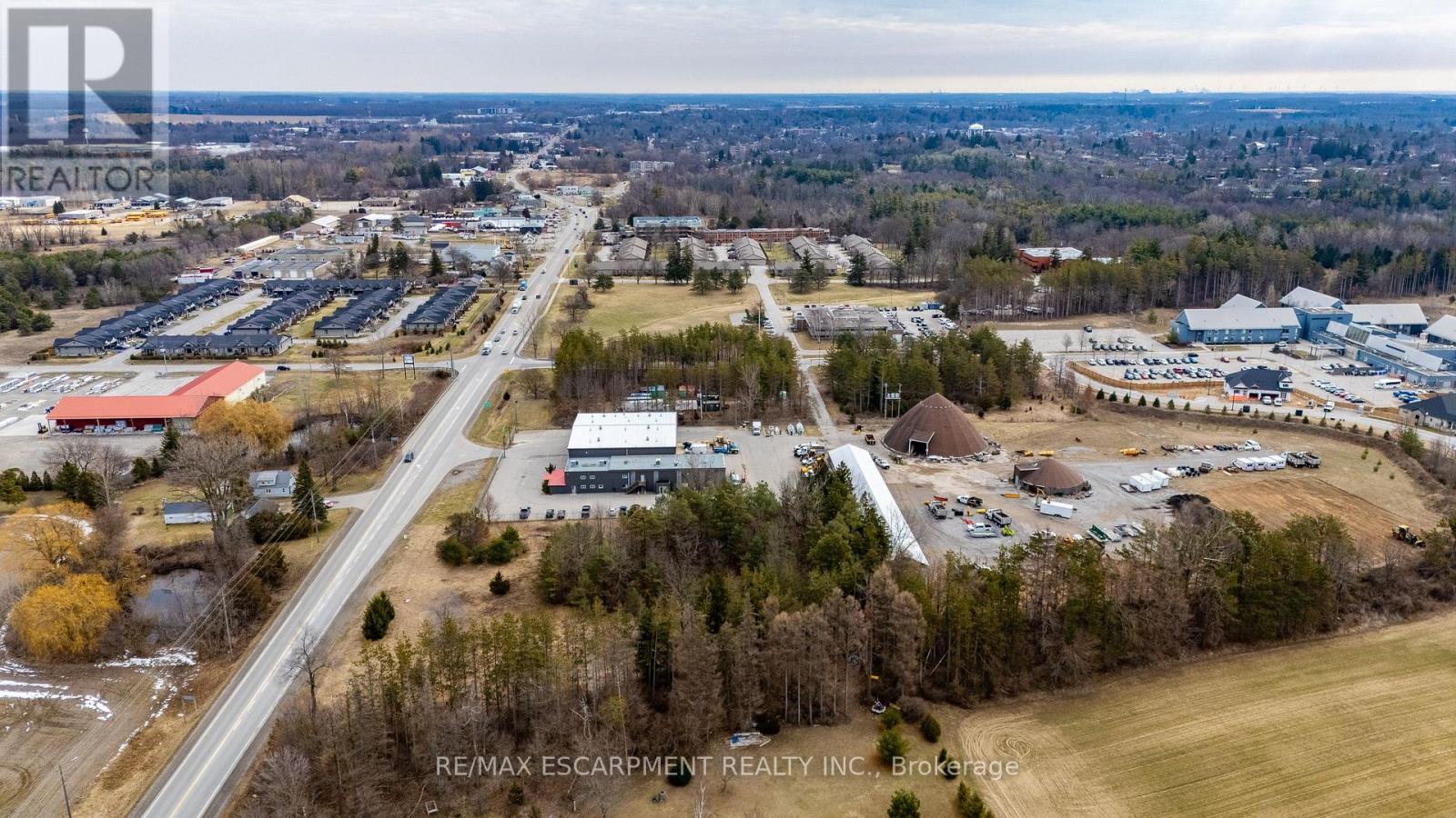 580 QUEENSWAY, Norfolk — photo 3