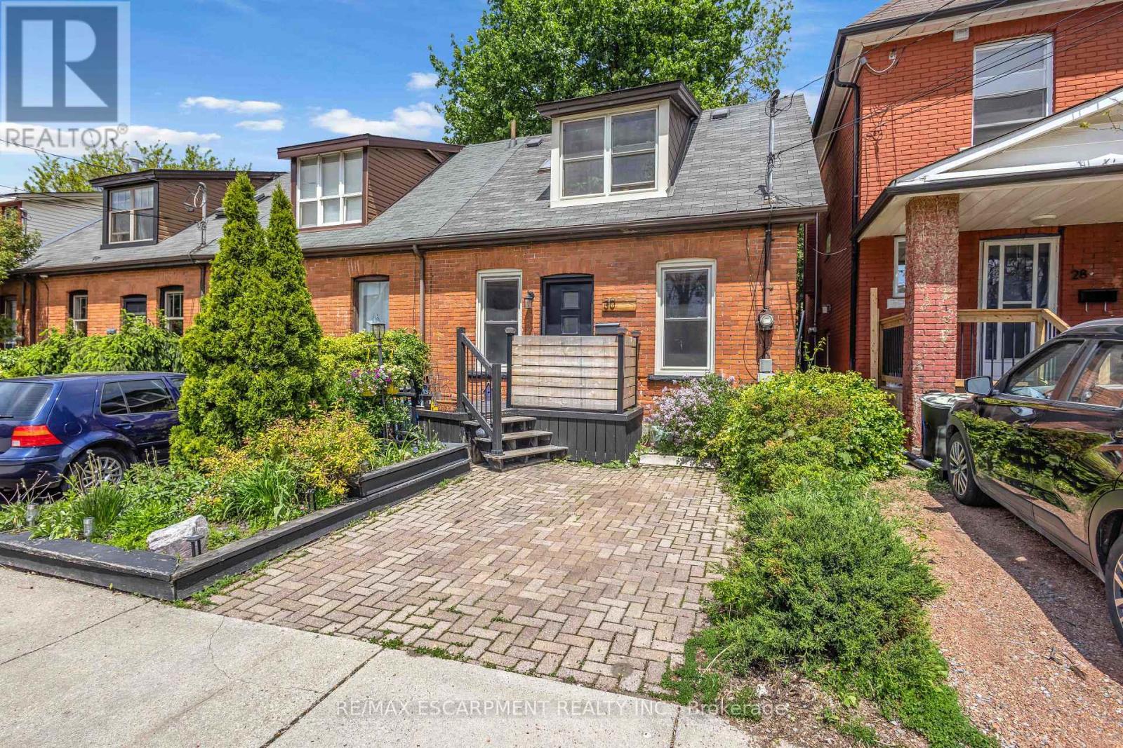 30 SUNSET AVENUE - 2