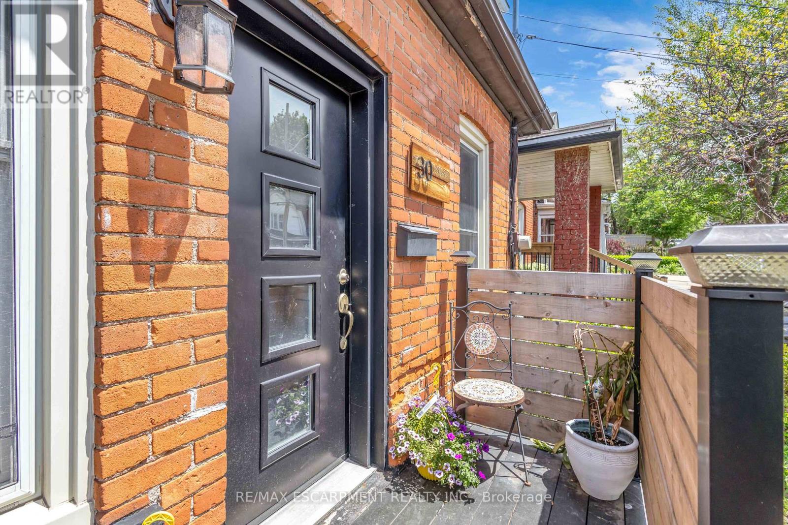 30 SUNSET AVENUE - 5