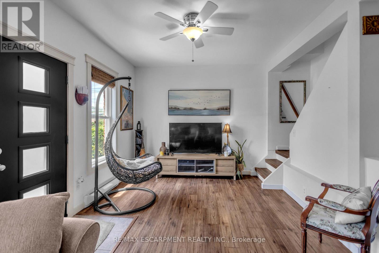 30 SUNSET AVENUE - 9