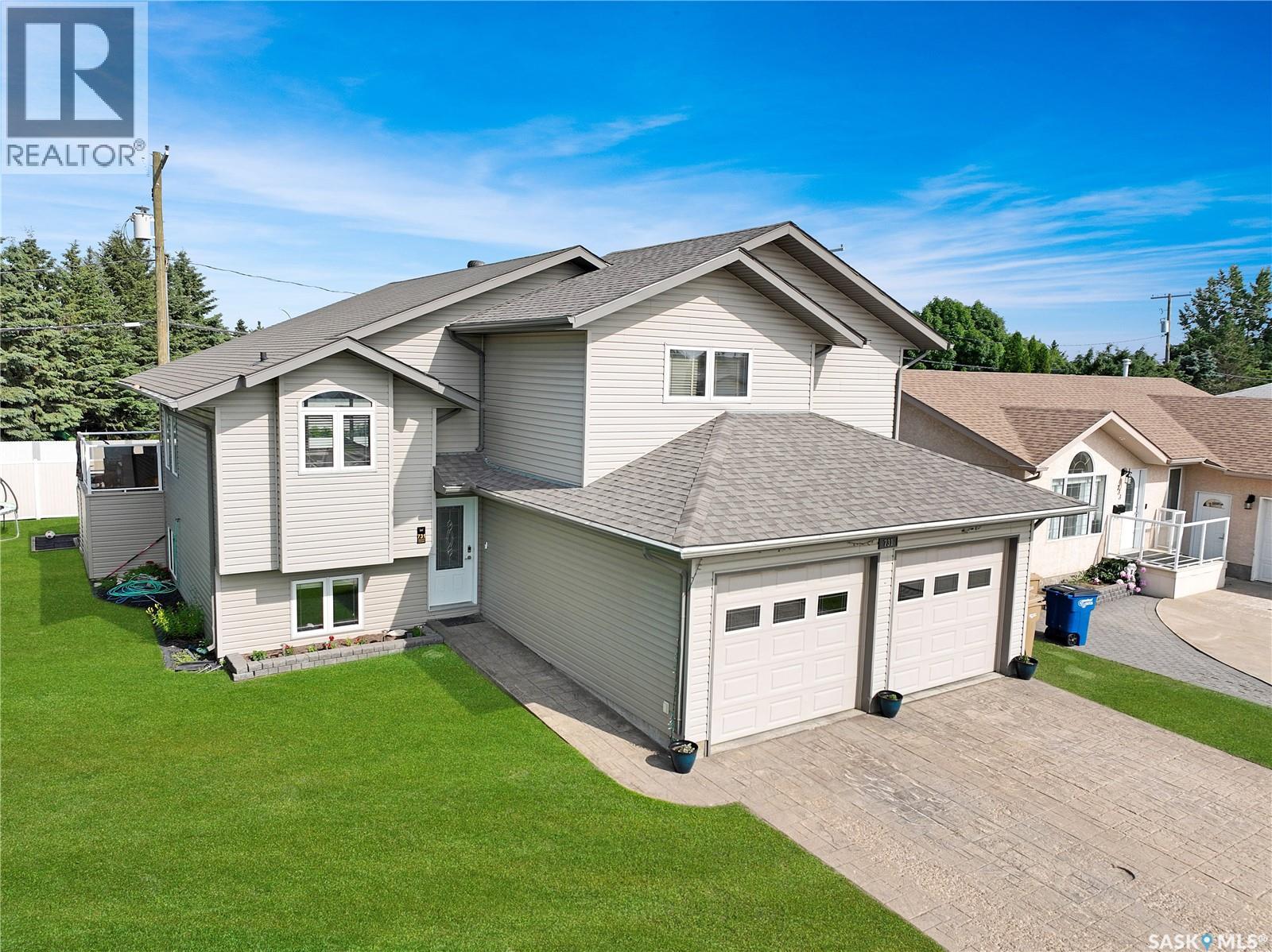 731 Adamson CRESCENT - Image 45