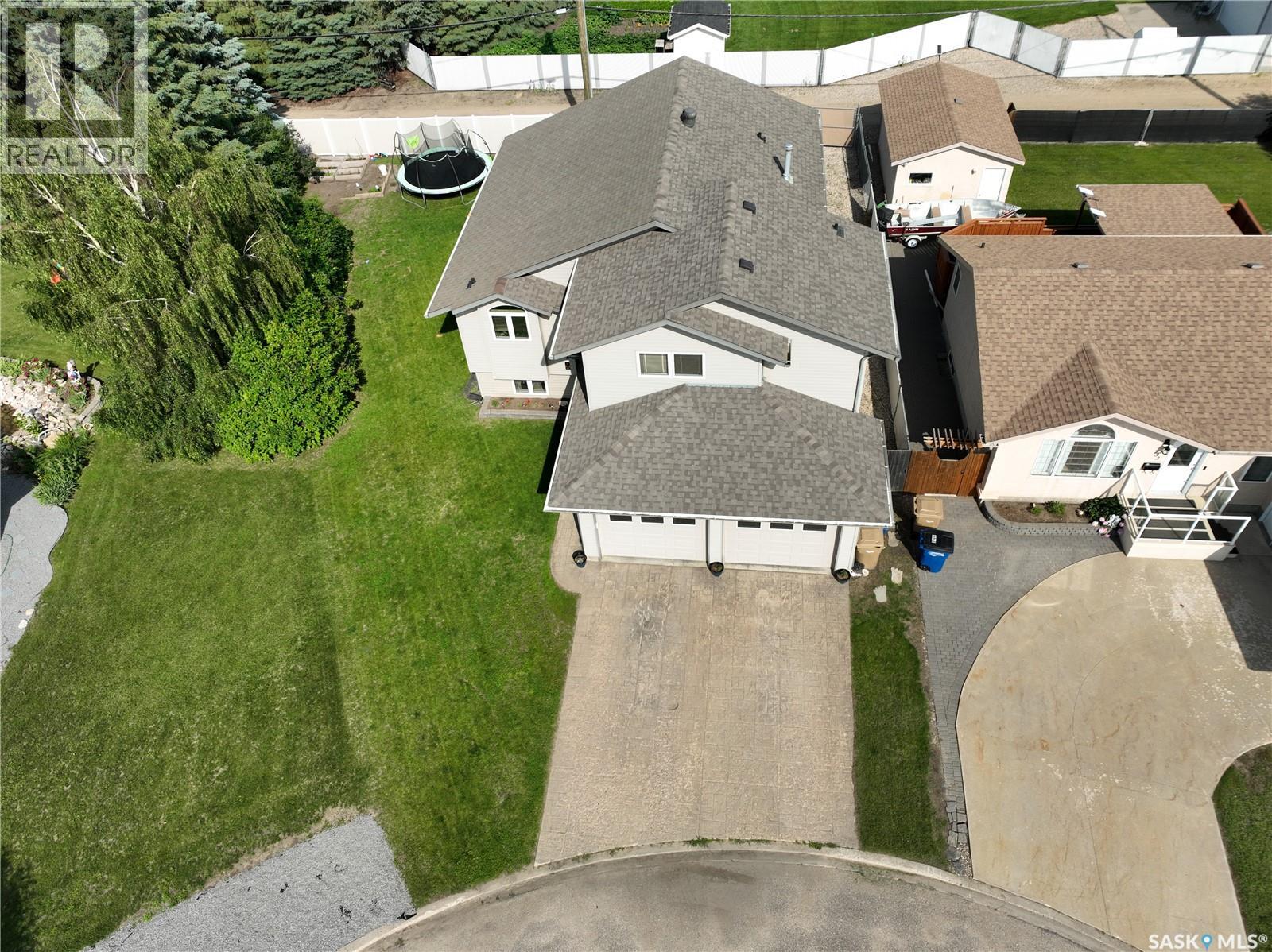 731 Adamson CRESCENT - Image 48