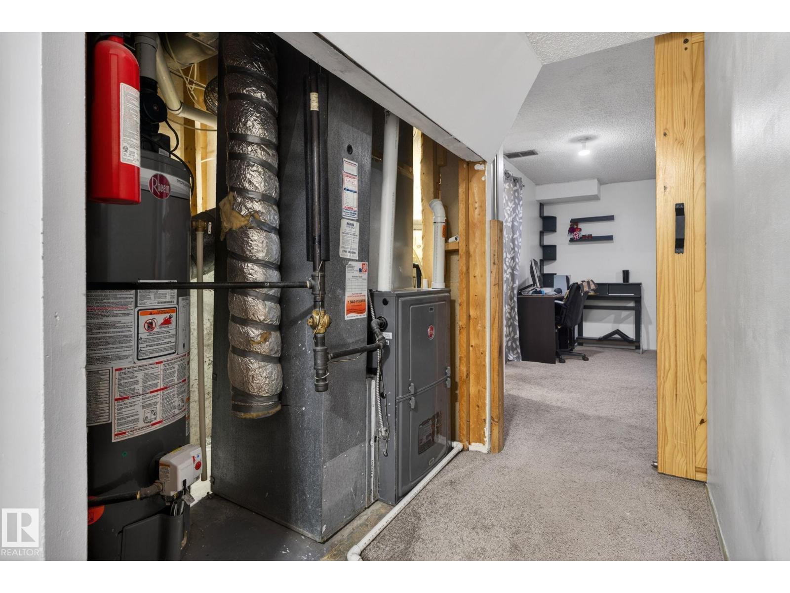 8835 152B AV NW - 53