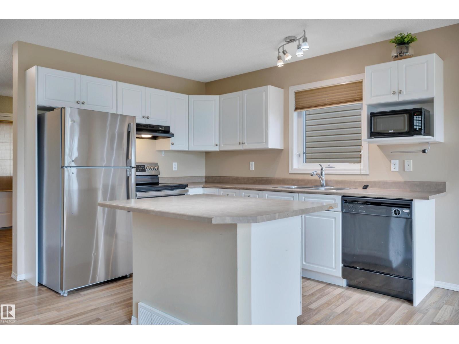 #82 287 Macewan DR SW SW - 11