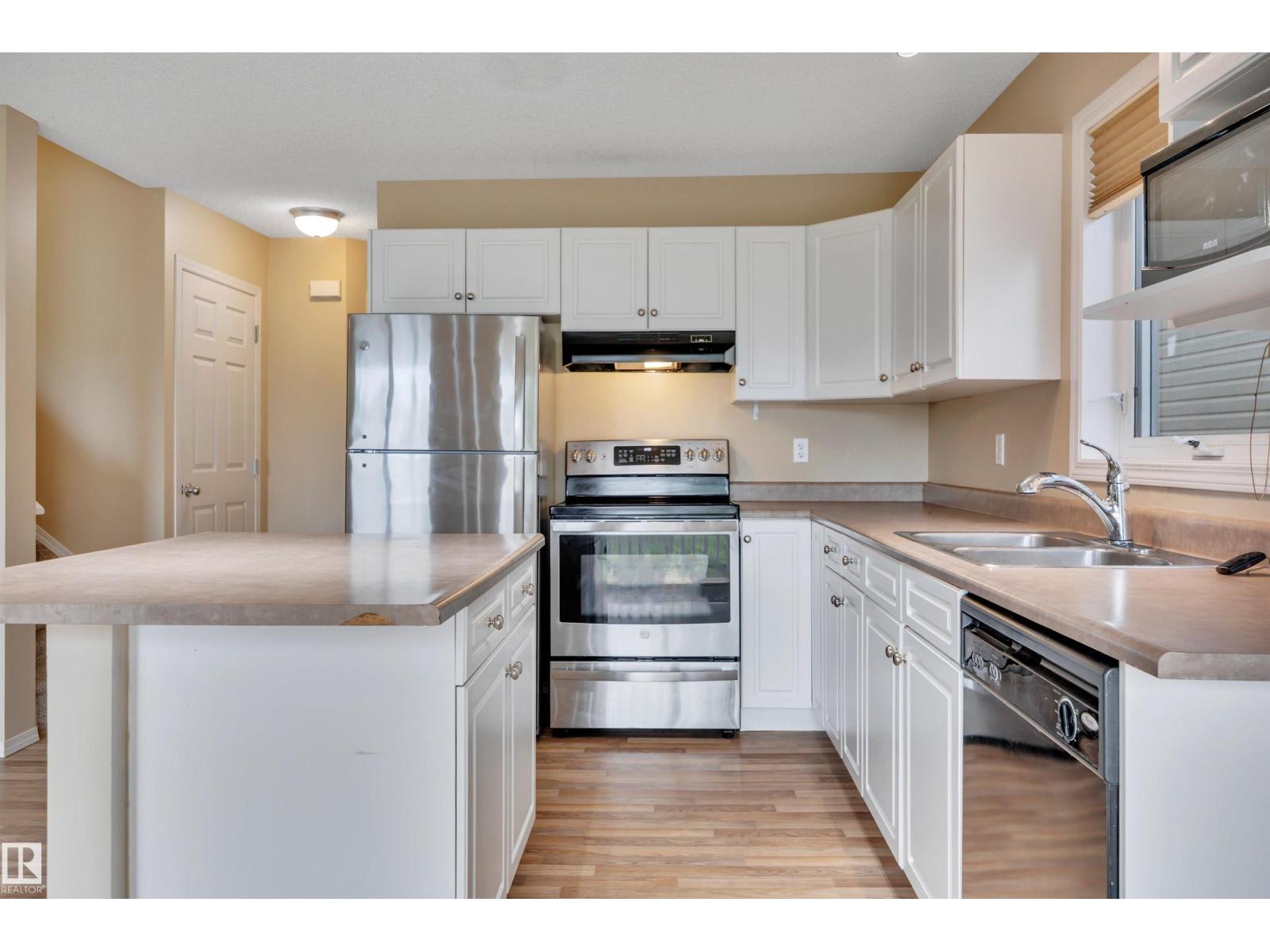#82 287 Macewan DR SW SW - 13