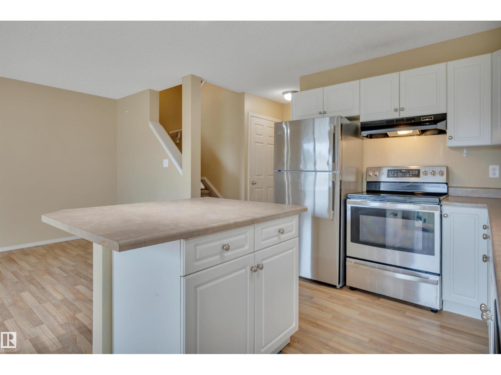 #82 287 Macewan DR SW SW - 14