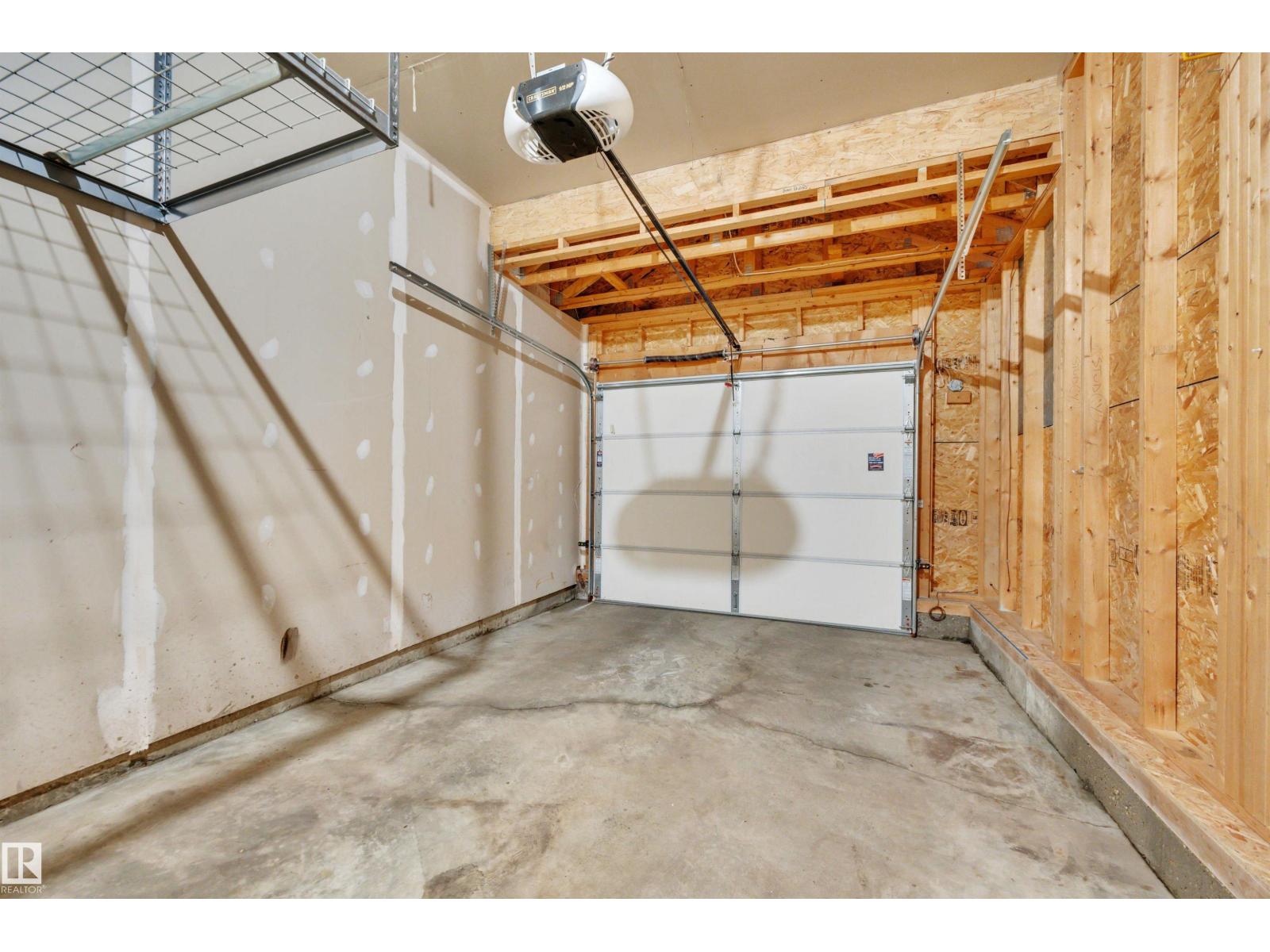 #82 287 Macewan DR SW SW - 23
