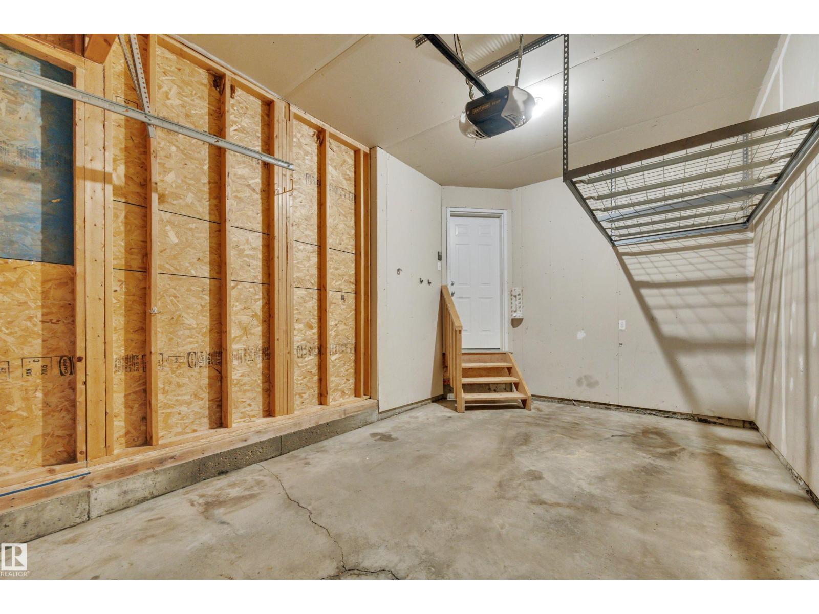 #82 287 Macewan DR SW SW - 24