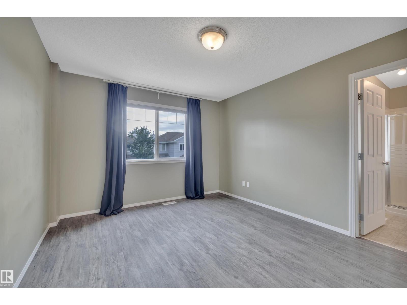 #82 287 Macewan DR SW SW - 28