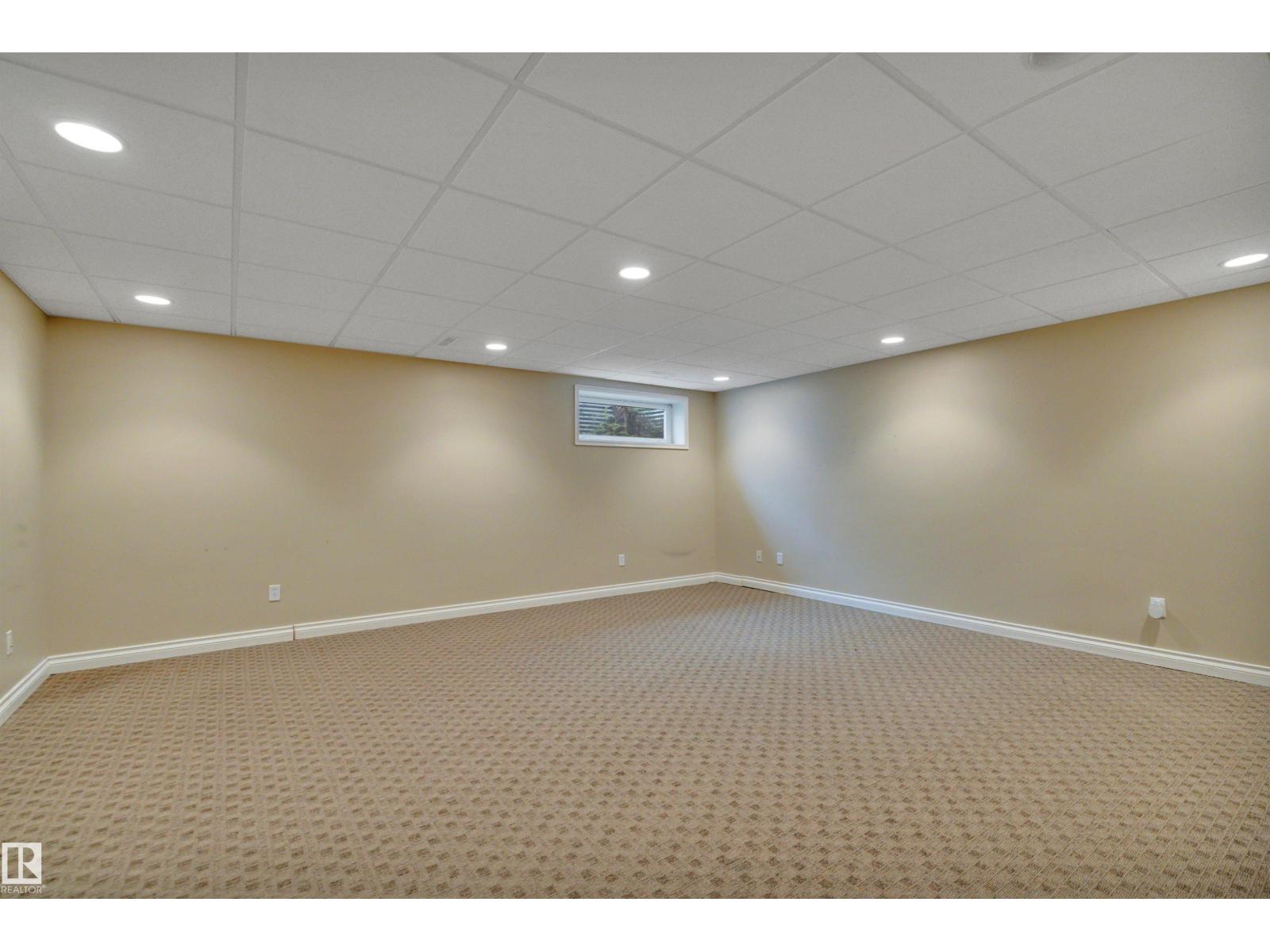 #82 287 Macewan DR SW SW - 38
