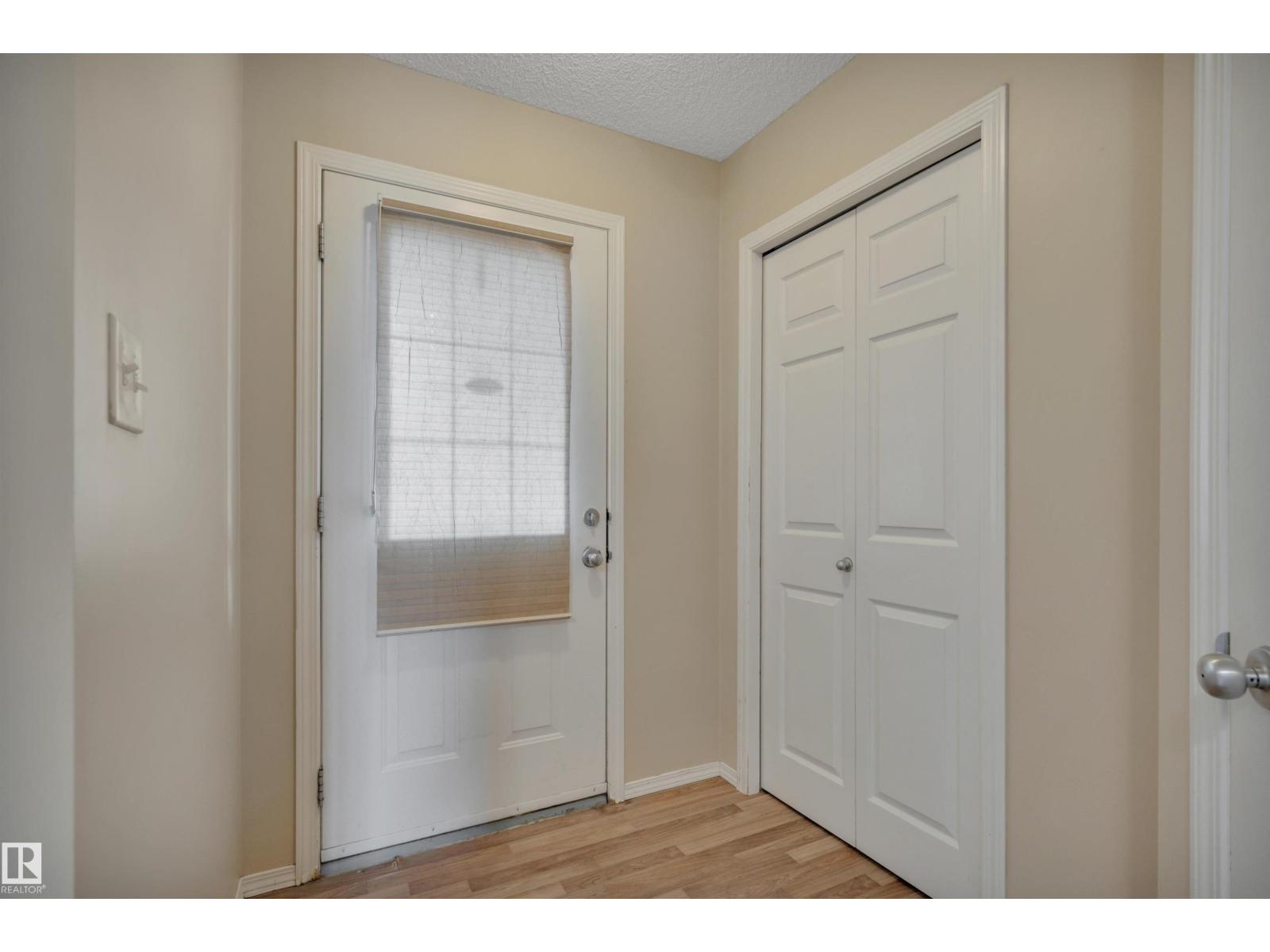 #82 287 Macewan DR SW SW - 5