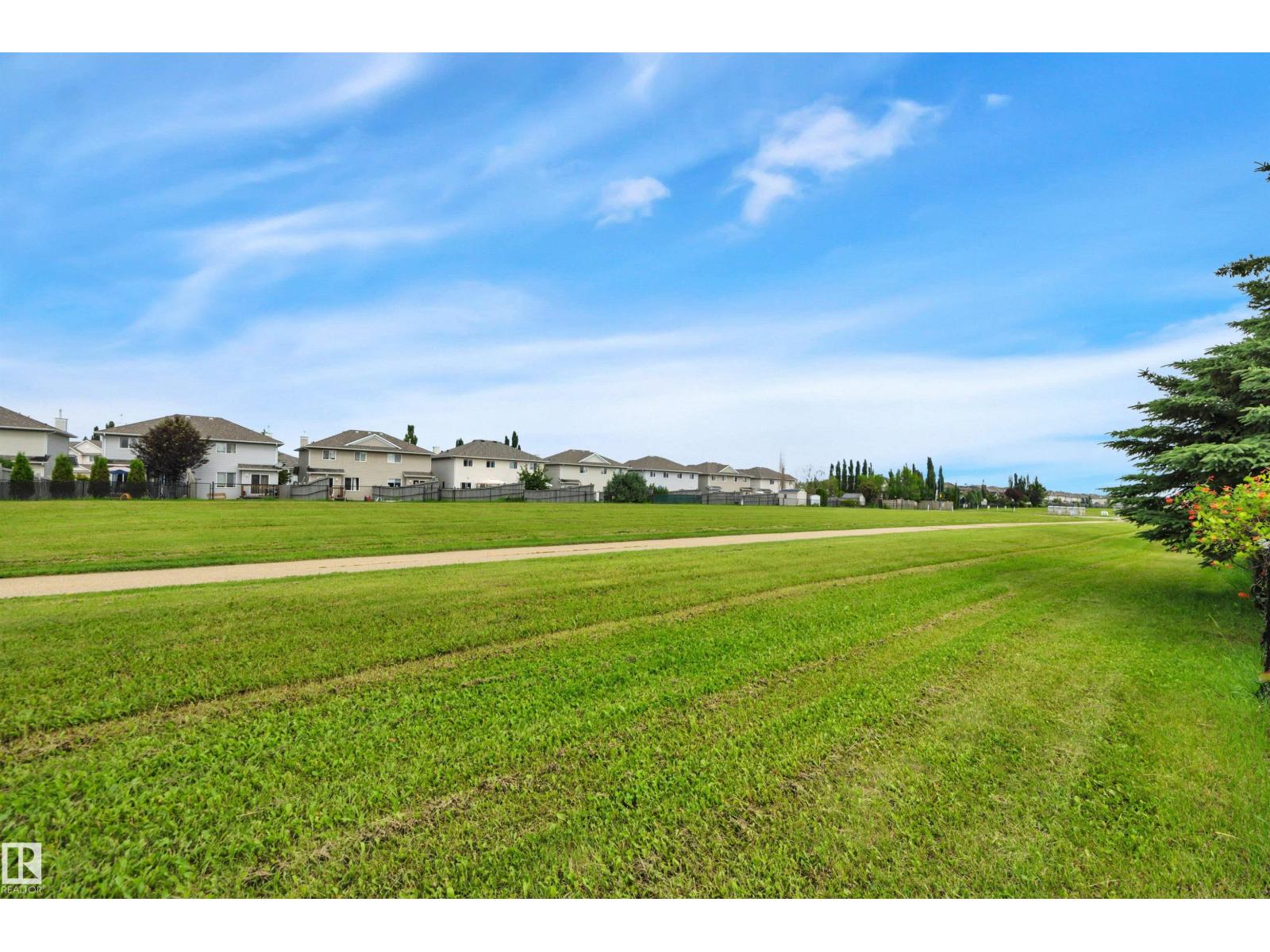 #82 287 Macewan DR SW SW - 51