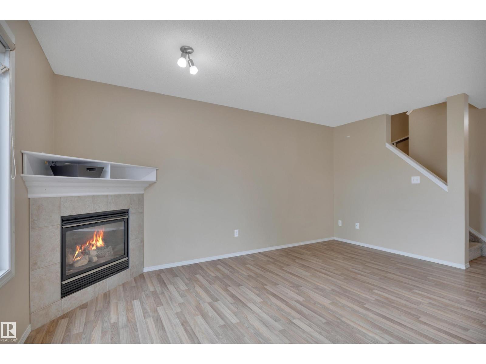 #82 287 Macewan DR SW SW - 8