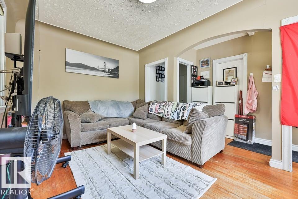 12347 90 ST NW, Delton, Edmonton photo 5