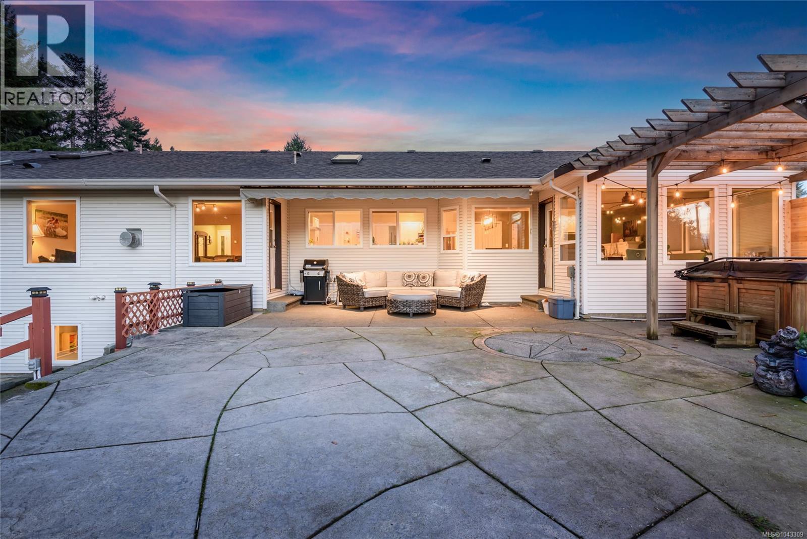 240 Carmanah Dr - 36