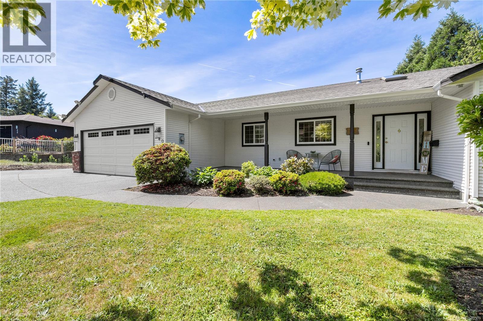 240 Carmanah Dr - 44