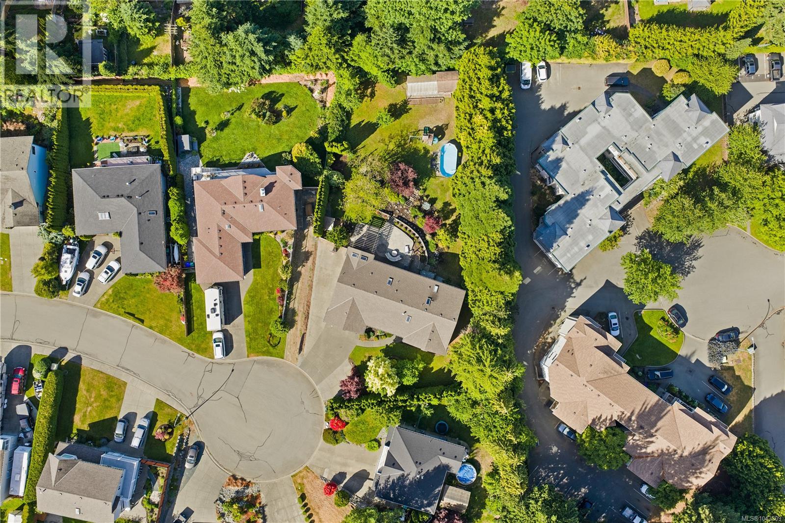 240 Carmanah Dr - 47