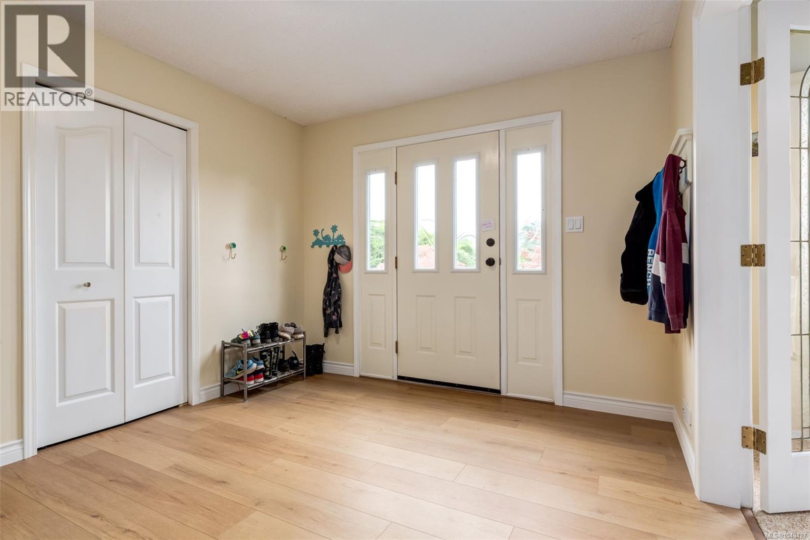 1206 Mckenzie Dr - 2