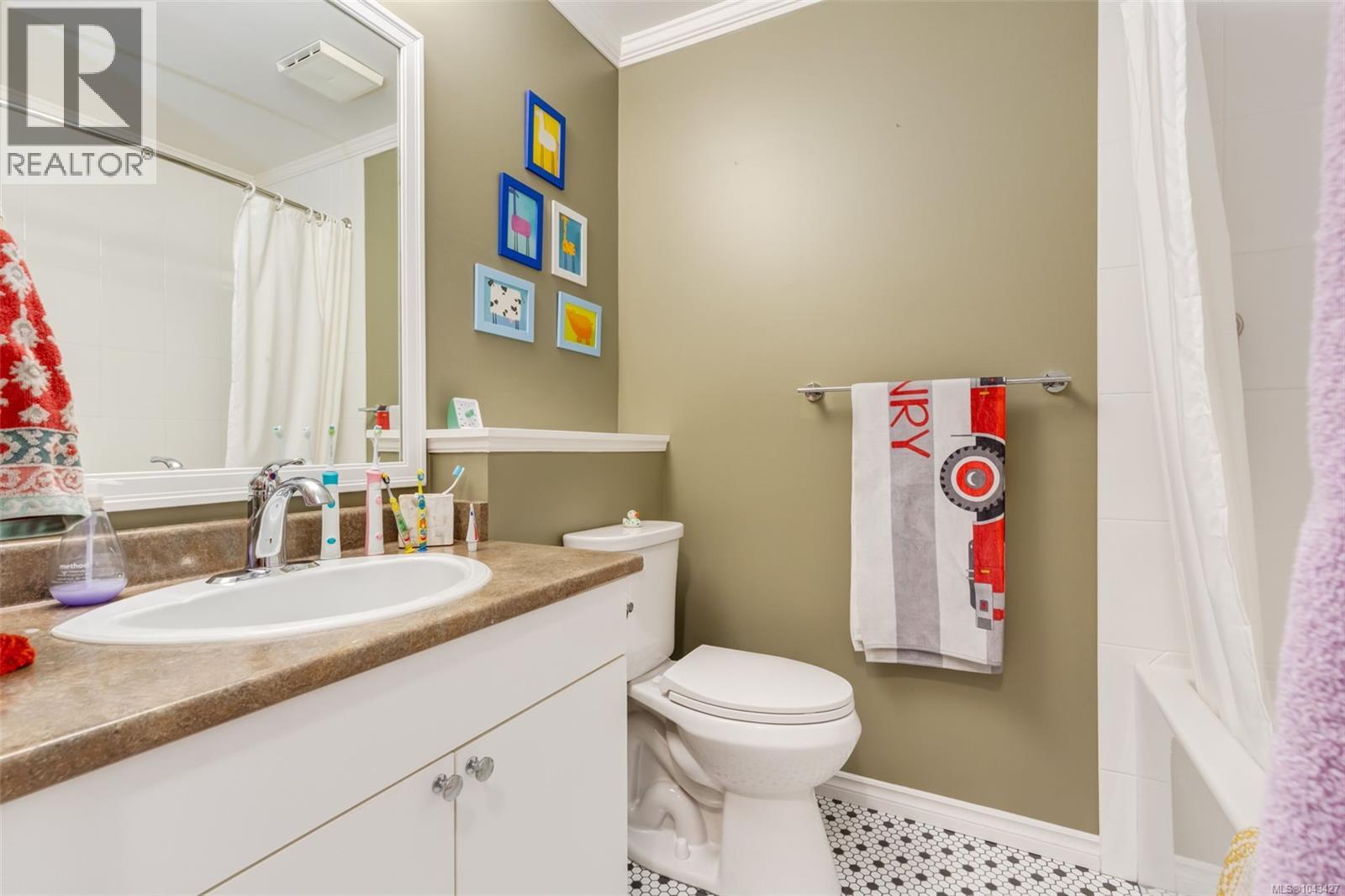 1206 Mckenzie Dr - 27