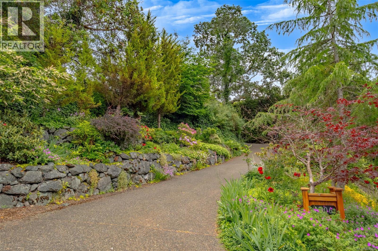 1206 Mckenzie Dr - 43