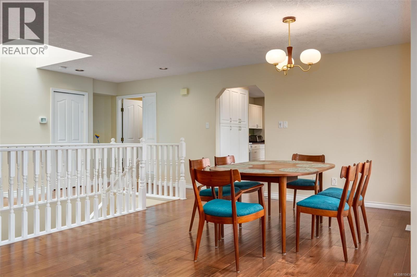 1206 Mckenzie Dr - 5