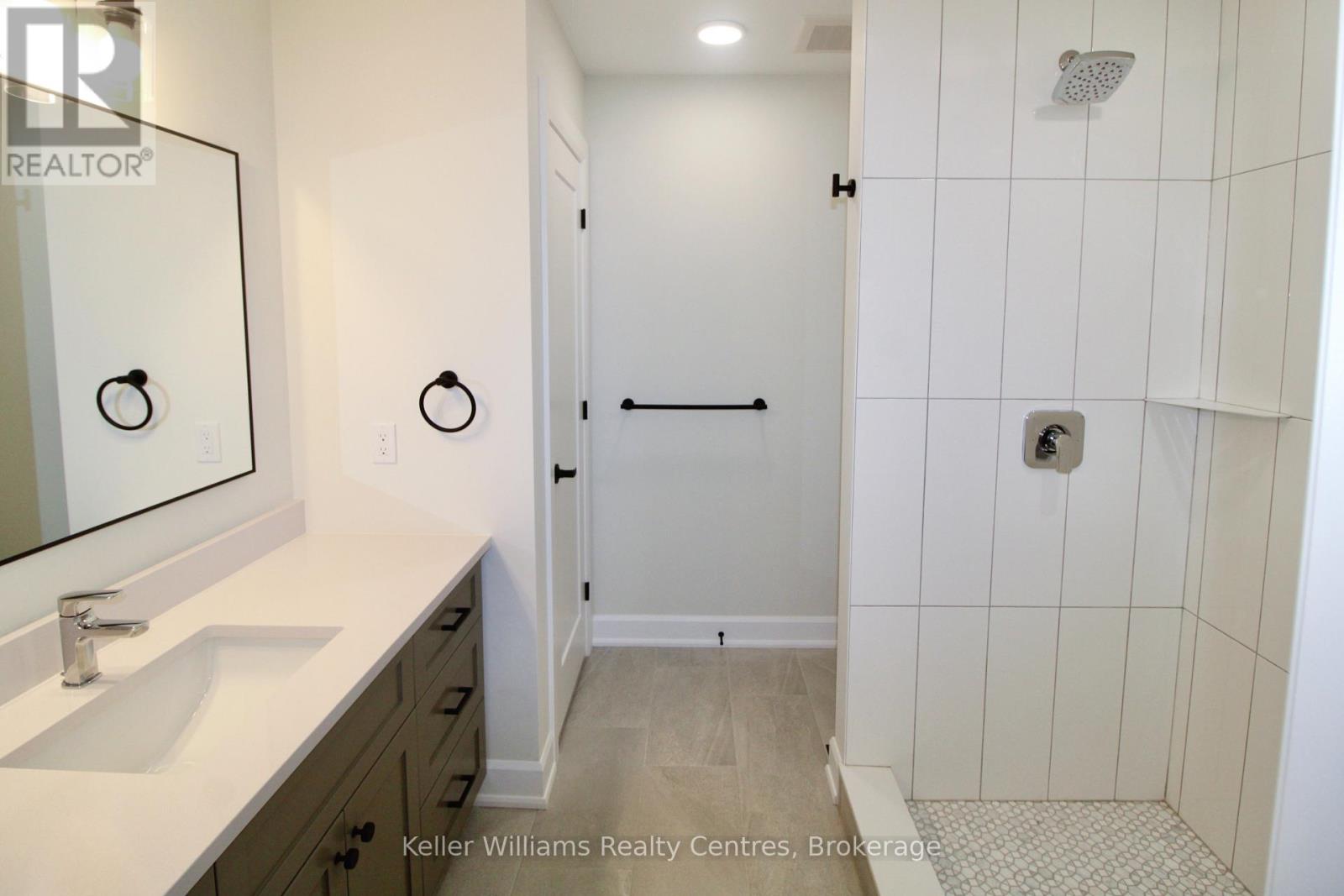 715 18TH STREET - 17