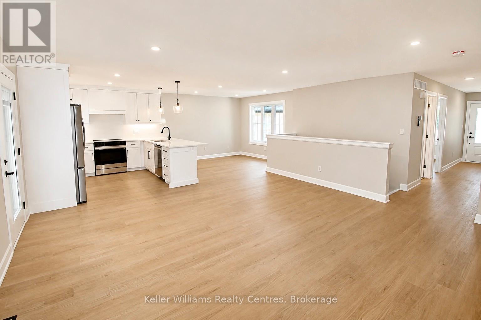 715 18TH STREET - 8