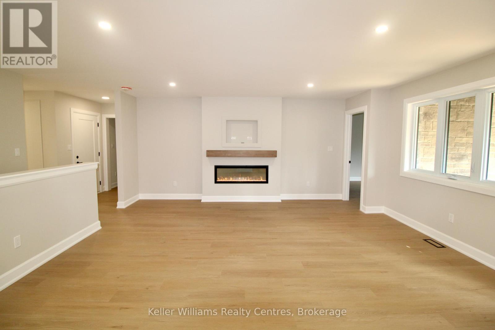 715 18TH STREET - 7