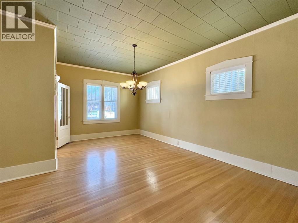 1407 4 Avenue S - 12