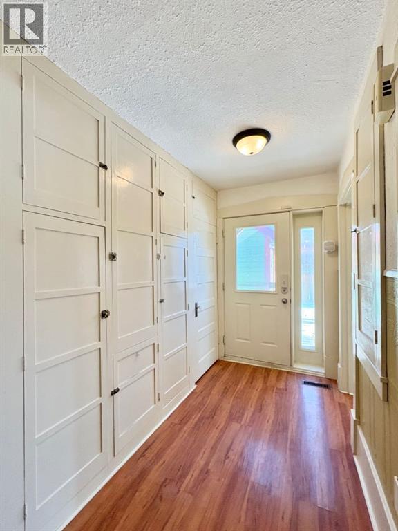 1407 4 Avenue S - 32