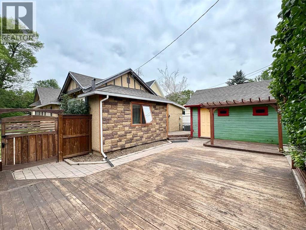 1407 4 Avenue S - 37
