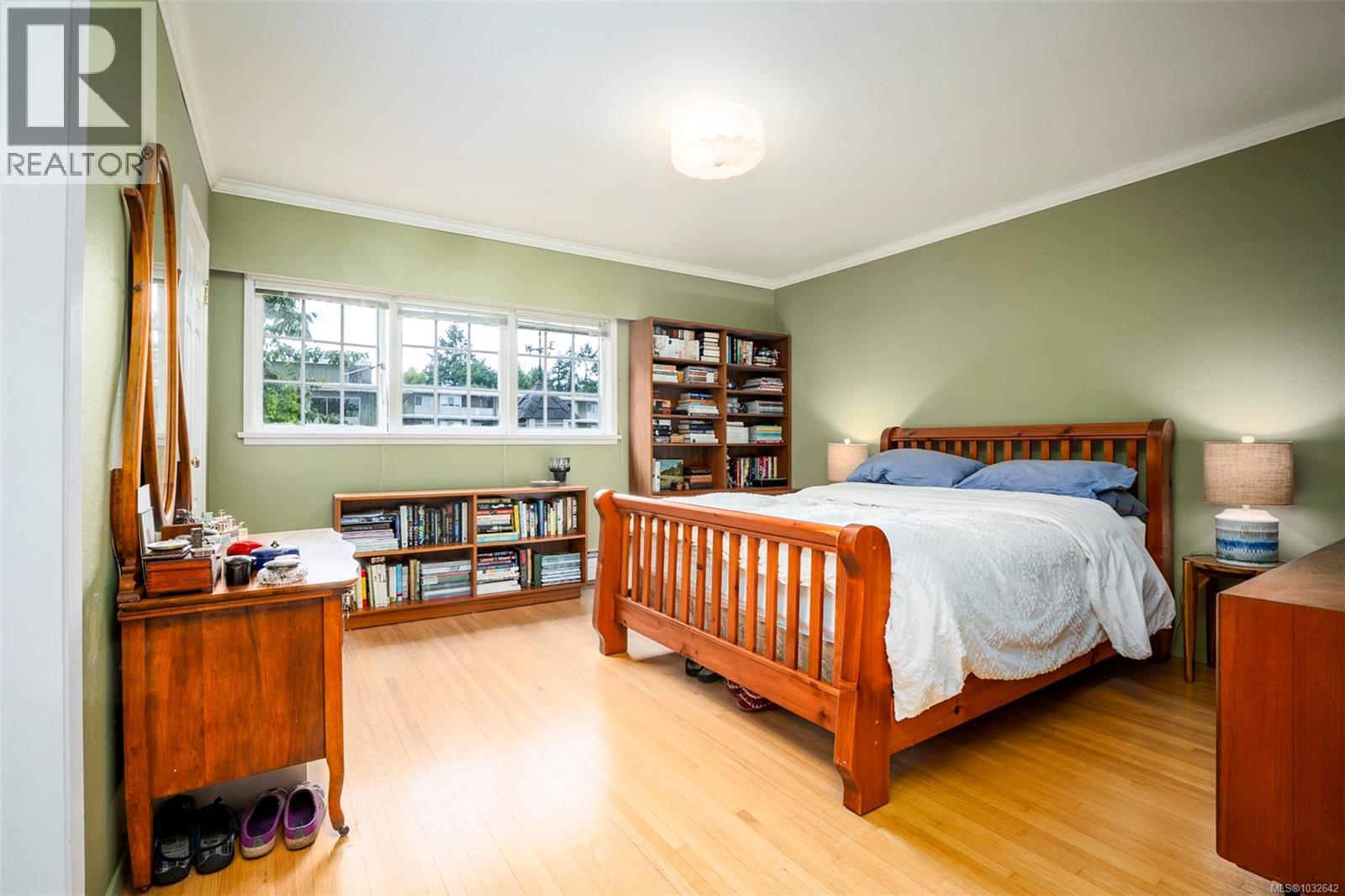 1820 Argyle Ave - Image 41