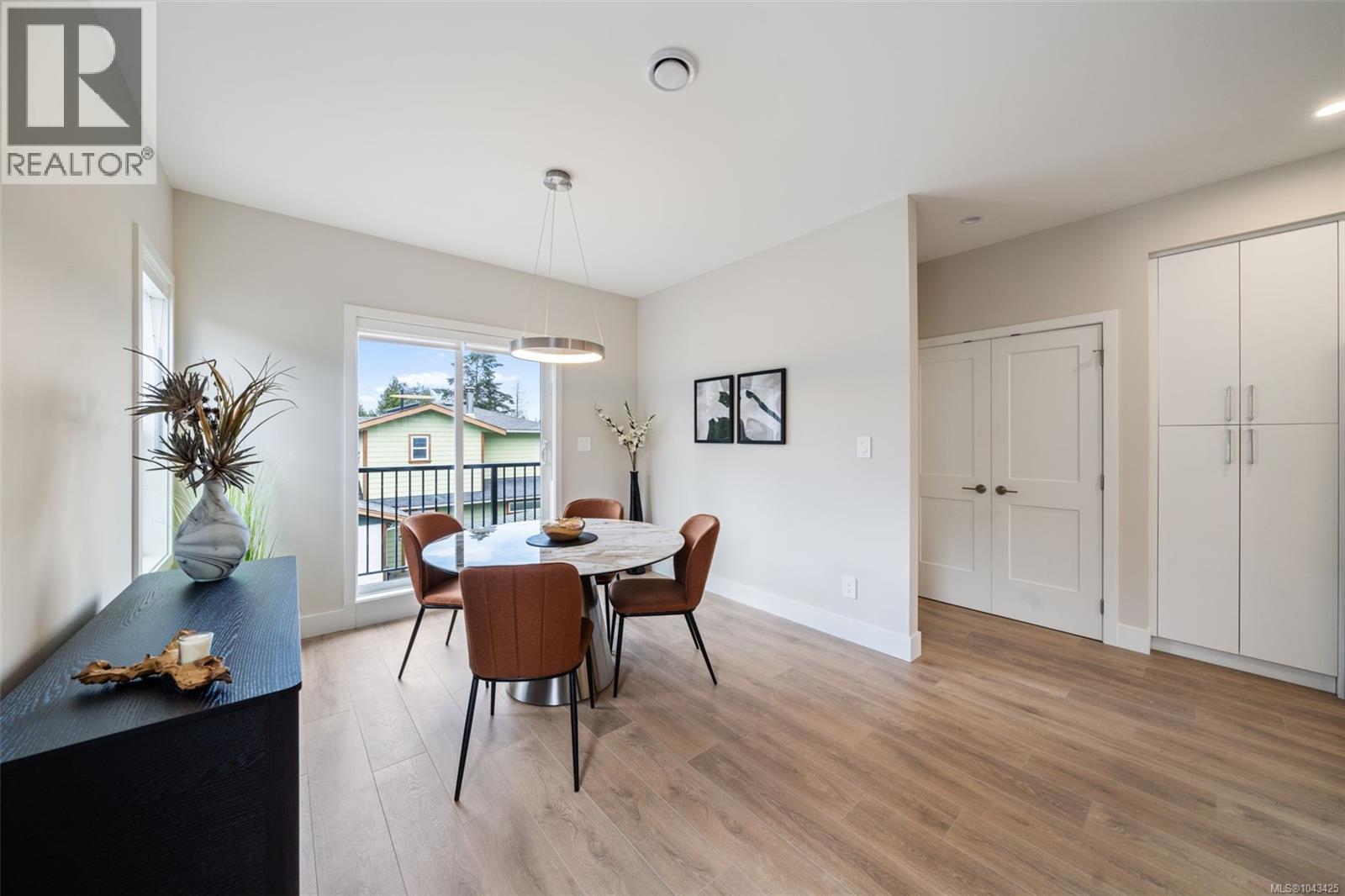 1210 Arcadiawood Crt - 15
