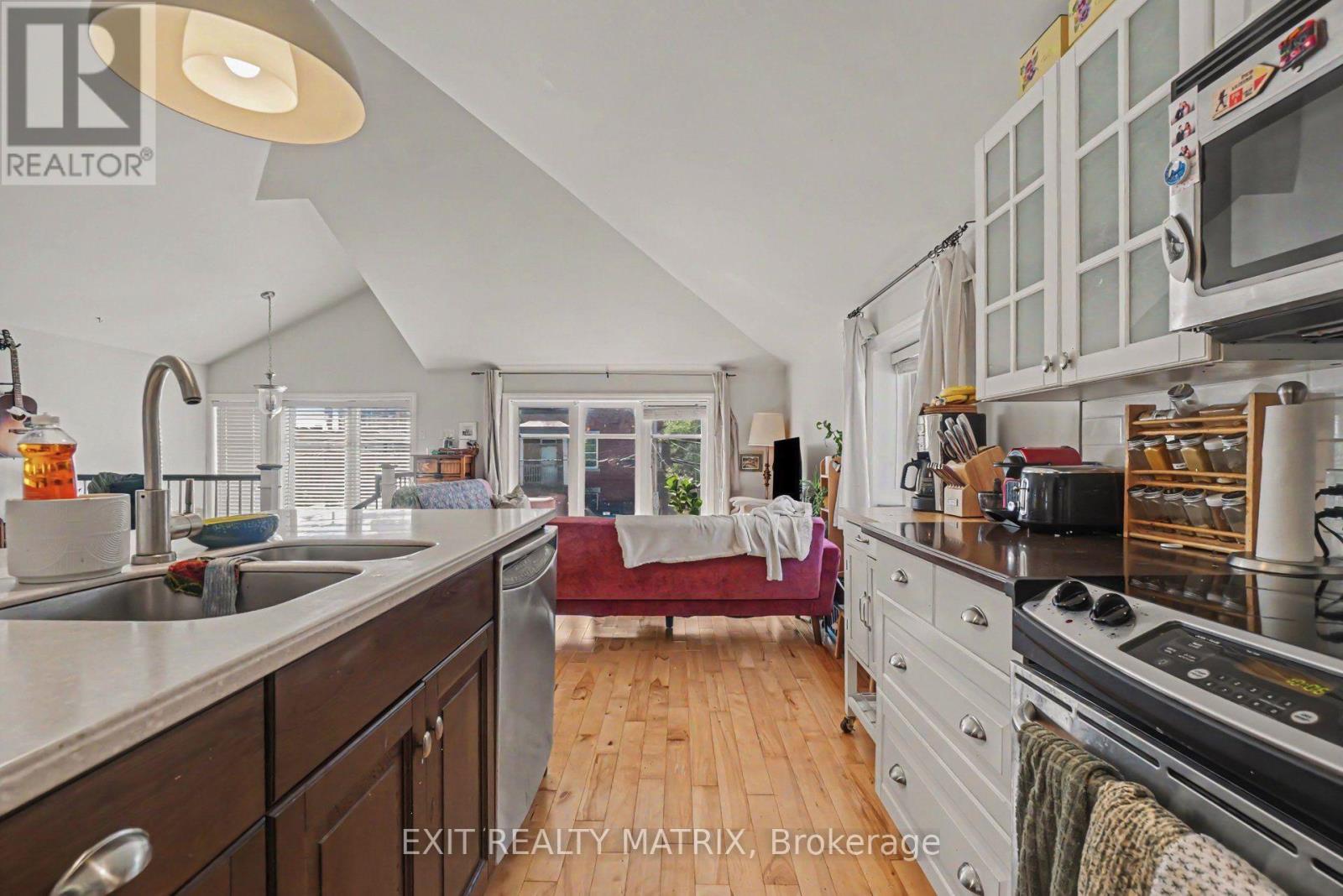 59 LAVAL STREET - 11