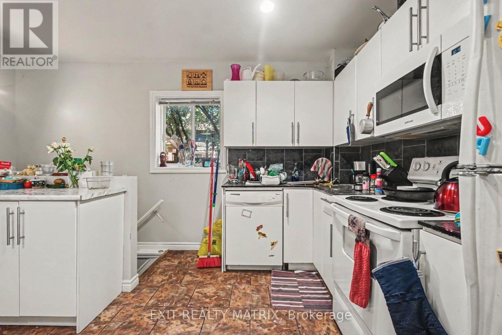 59 LAVAL STREET - 25