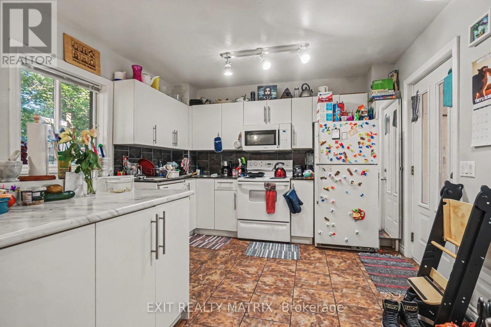 59 LAVAL STREET - 27