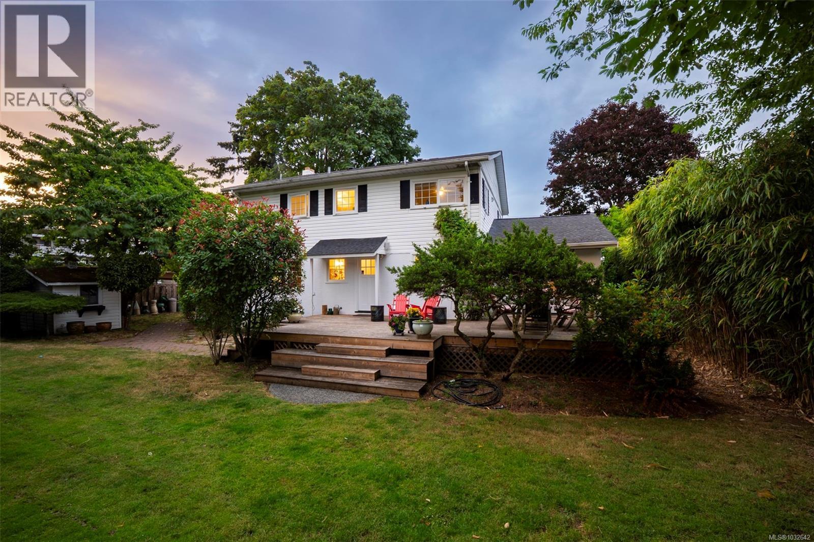 1820 Argyle Ave - 80