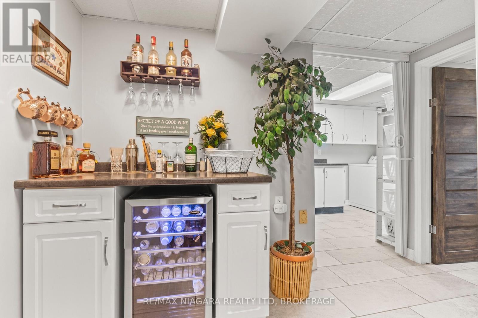 10 ACADIA COURT - 25