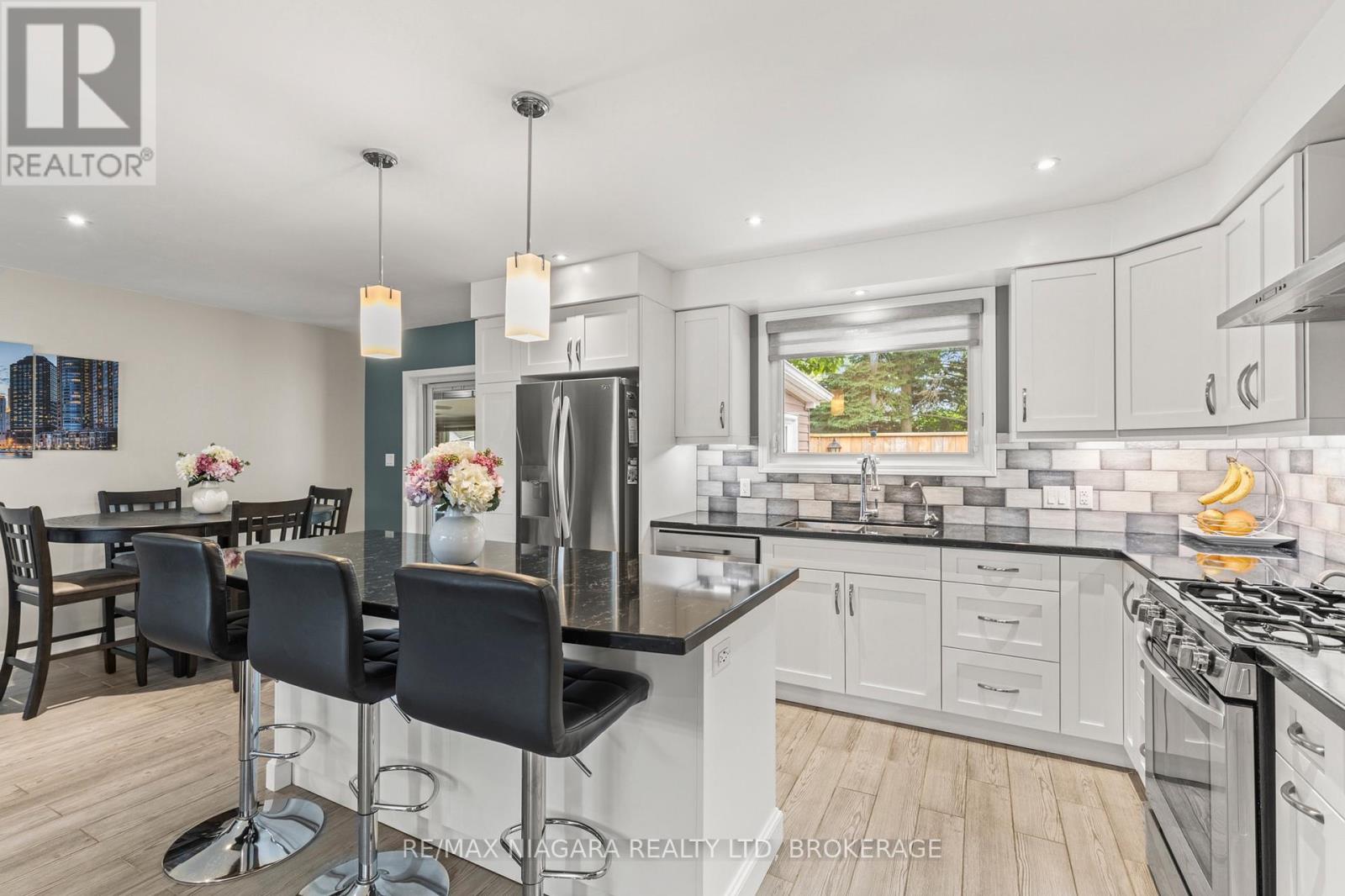 10 ACADIA COURT - 9