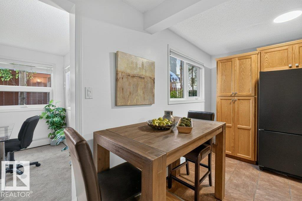 #3 10160 119 ST NW - 12