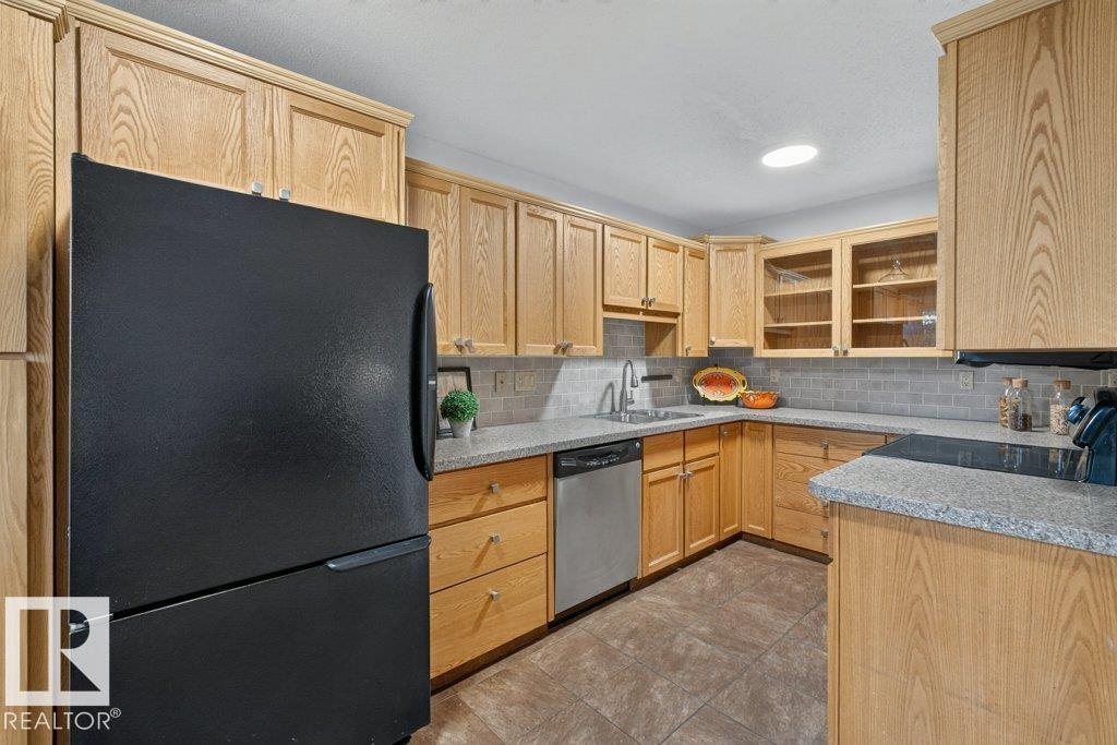 #3 10160 119 ST NW - 13