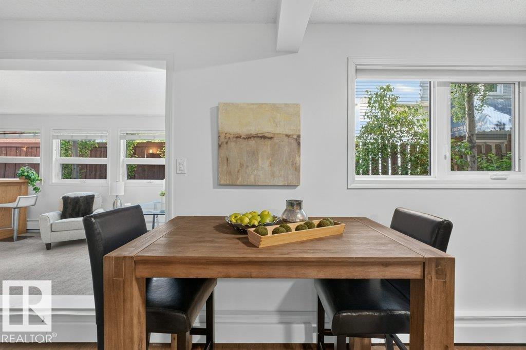 #3 10160 119 ST NW - 11