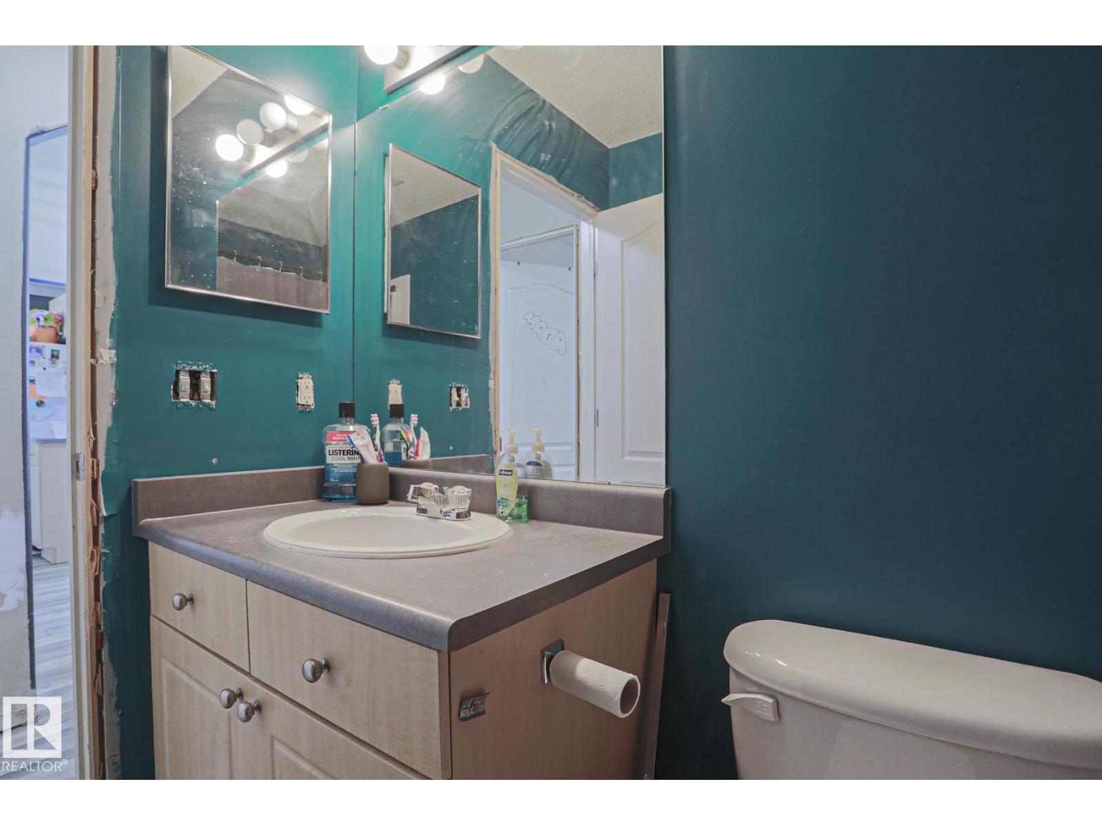 4506 154 AV NW - 20